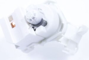 c00469442-pompa-circulare-apa-whirlpoolindesit.jpg C00469442 POMPA CIRCULARE APA WHIRLPOOL/INDESIT