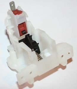 Inchizator hublou Indesit